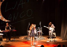 Show Lua Blanco
